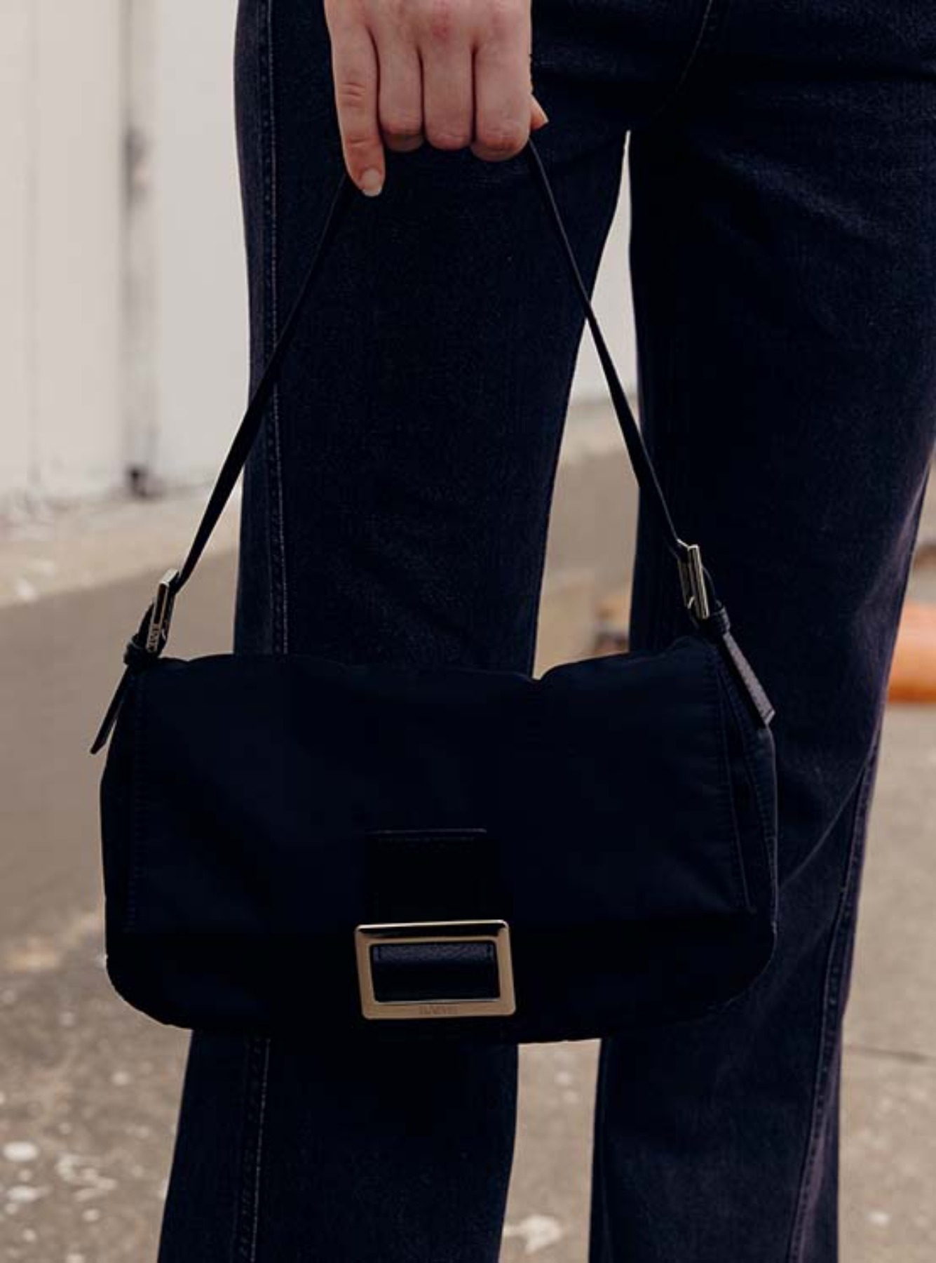 Fabric Luke Bag in Black VX3SG001-10