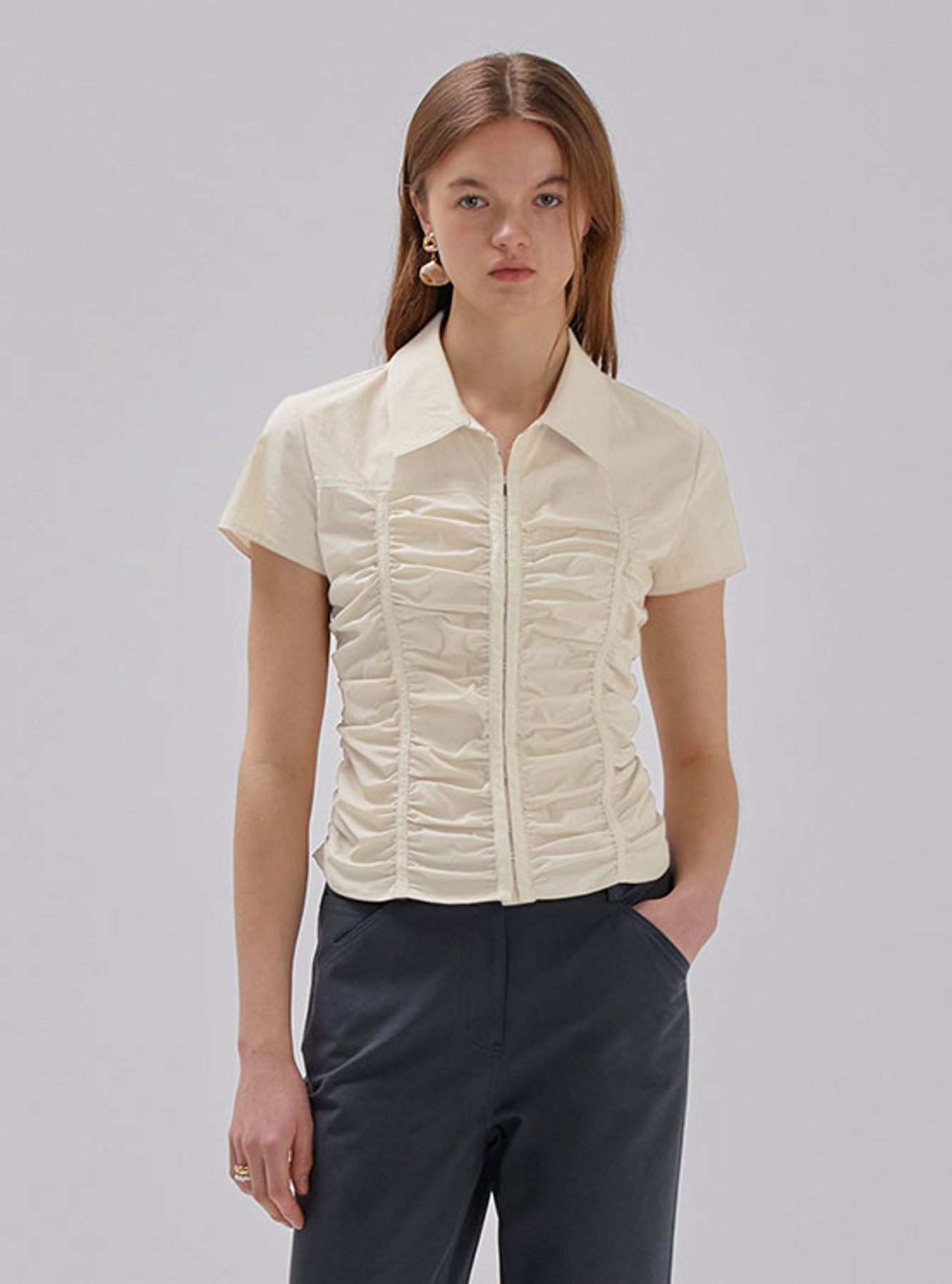 Shirring Hook Blouse in Cream VW3MB173-9A