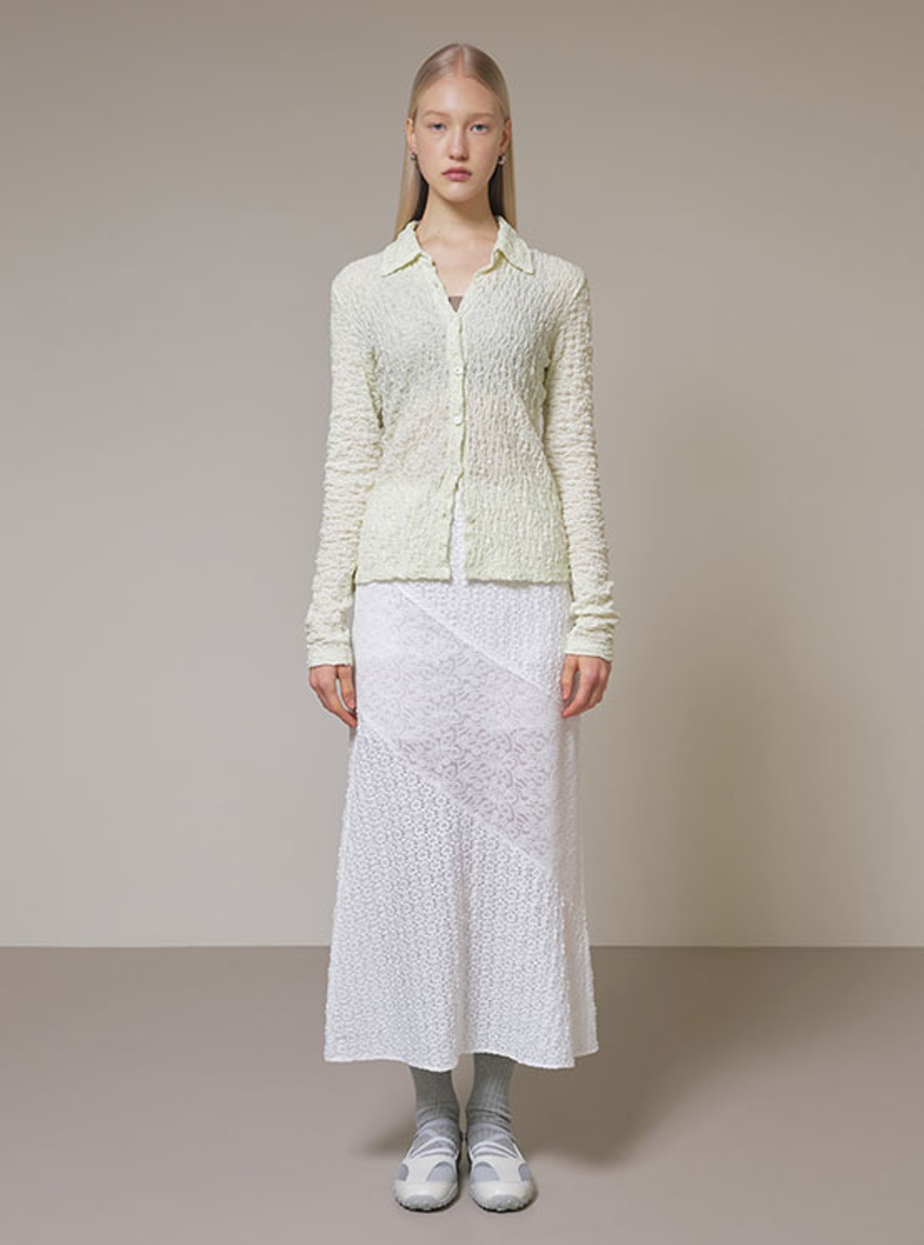 Lace Long Skirt in White VW4SS127-01